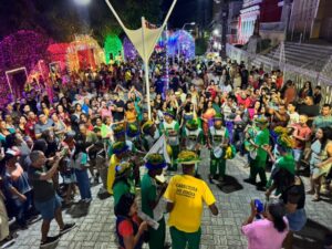 Natal Conquista de Luz: Tradição, fé e nostalgia marcaram a noite deste sábado na Praça Tancredo