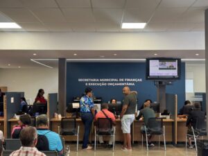 Contribuintes aproveitam desconto no pagamento do IPTU. Recursos retornam à população por meio de serviços e obras